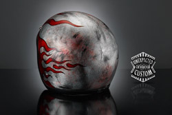 casco custon aerografato Rusted Flames