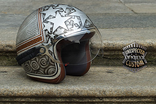 casco moto custom aerografato Rusted Stardust